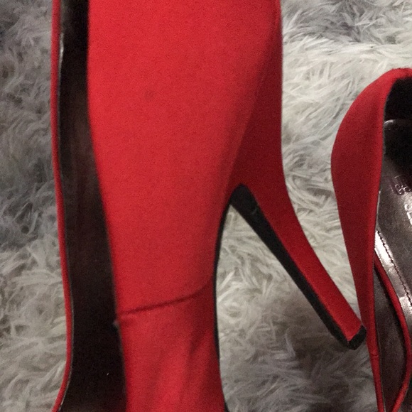 Jessica Paster Red Heels size 8.5 with bows - Picture 9 of 12